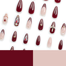 Gothic - Glam Nails